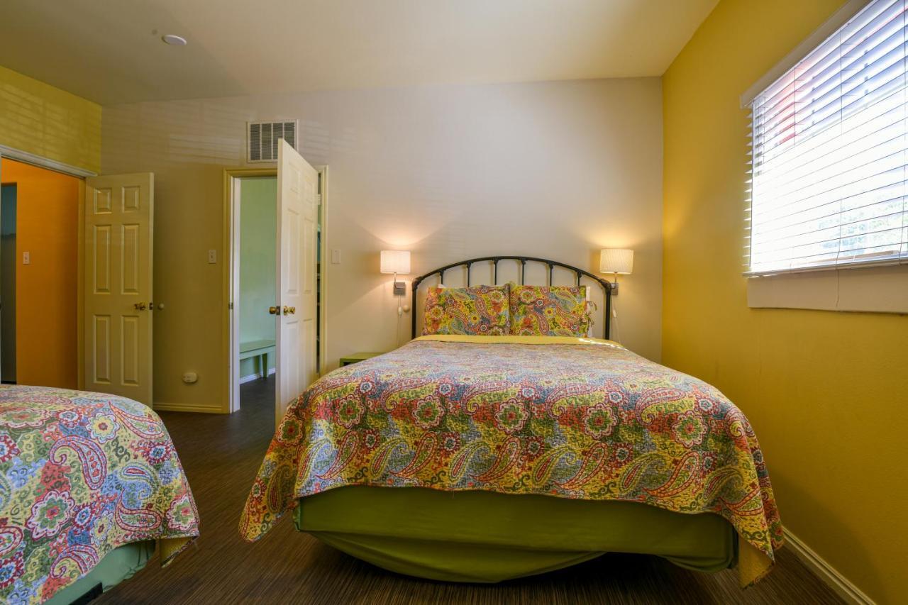 Inn 1 - Downtown 1 Bedroom Unit, Sleeps 6 With Shared Hot Tubモアブ エクステリア 写真